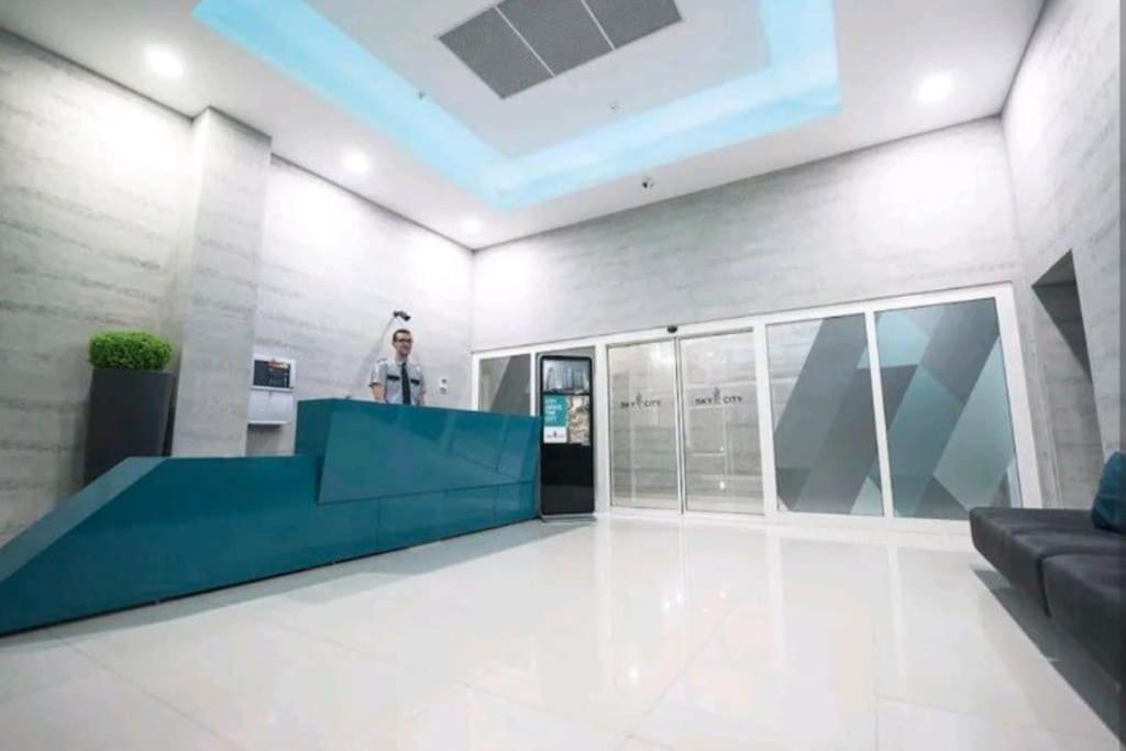 Cevahir Sky City Apartment With Spa, Pool & Fitness Included Skopje Exterior photo