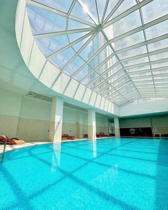 Cevahir Sky City Apartment With Spa, Pool & Fitness Included Skopje Exterior photo